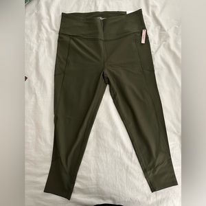 BRAND NEW Victoria’s Secret 3/4, full length, leggings